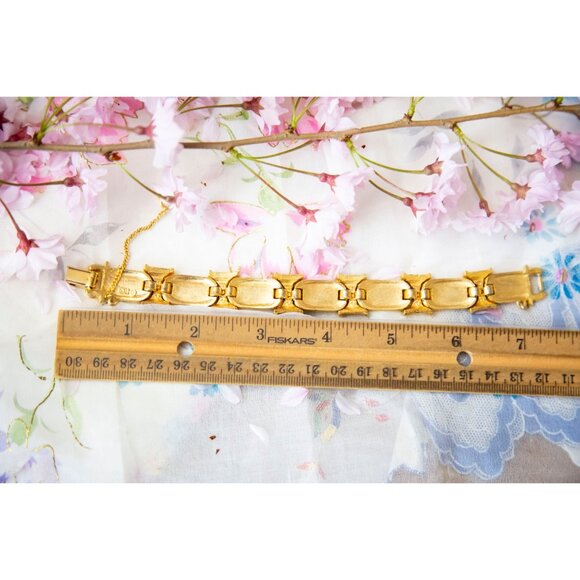 7 Inch Vintage Royal Victorian Bracelet By BSK - RG1 - Picture 6 of 7